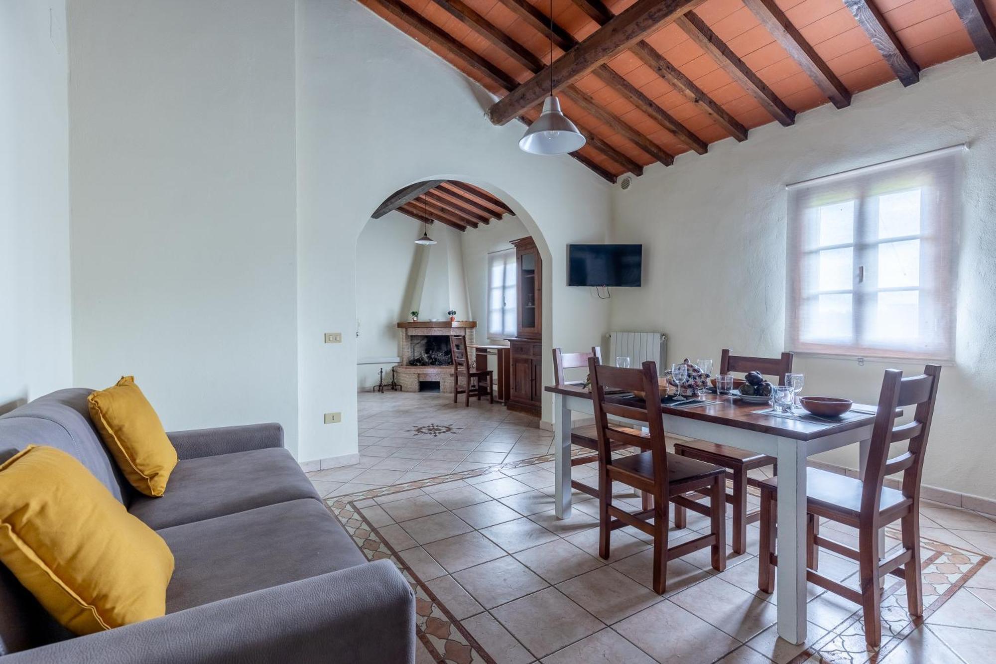 Residence Montevecchio Montopoli in Val d'Arno Luaran gambar