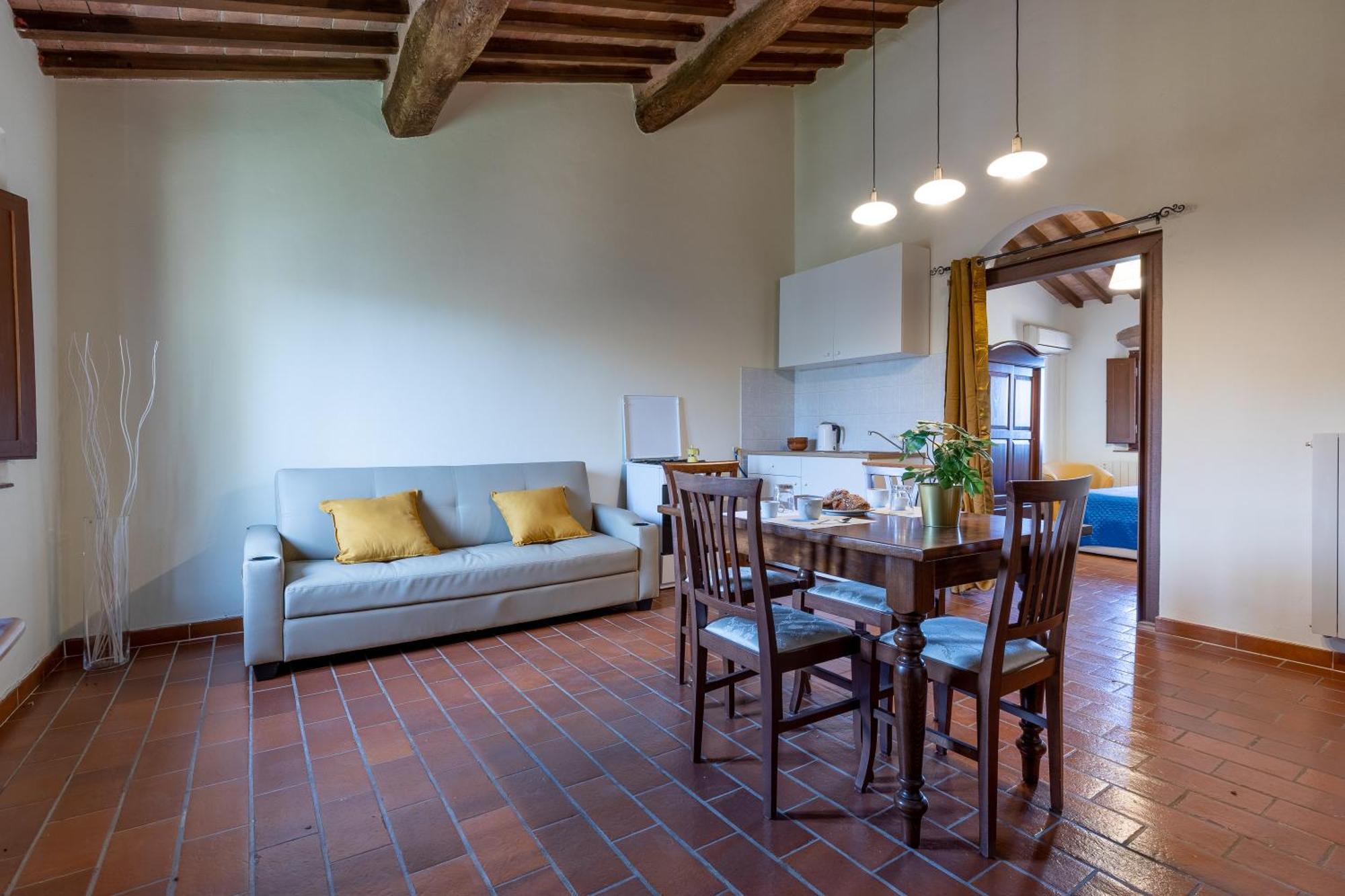 Residence Montevecchio Montopoli in Val d'Arno Luaran gambar